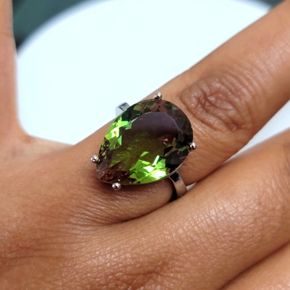 Naturally Color Changing Zultanite Ring - Picture 10 of 11